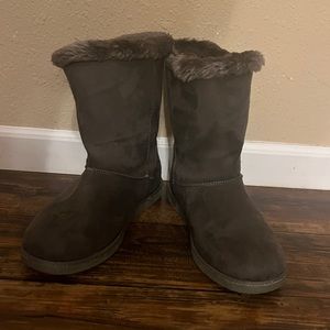 Women’s Airwalk Faux Fur Boots